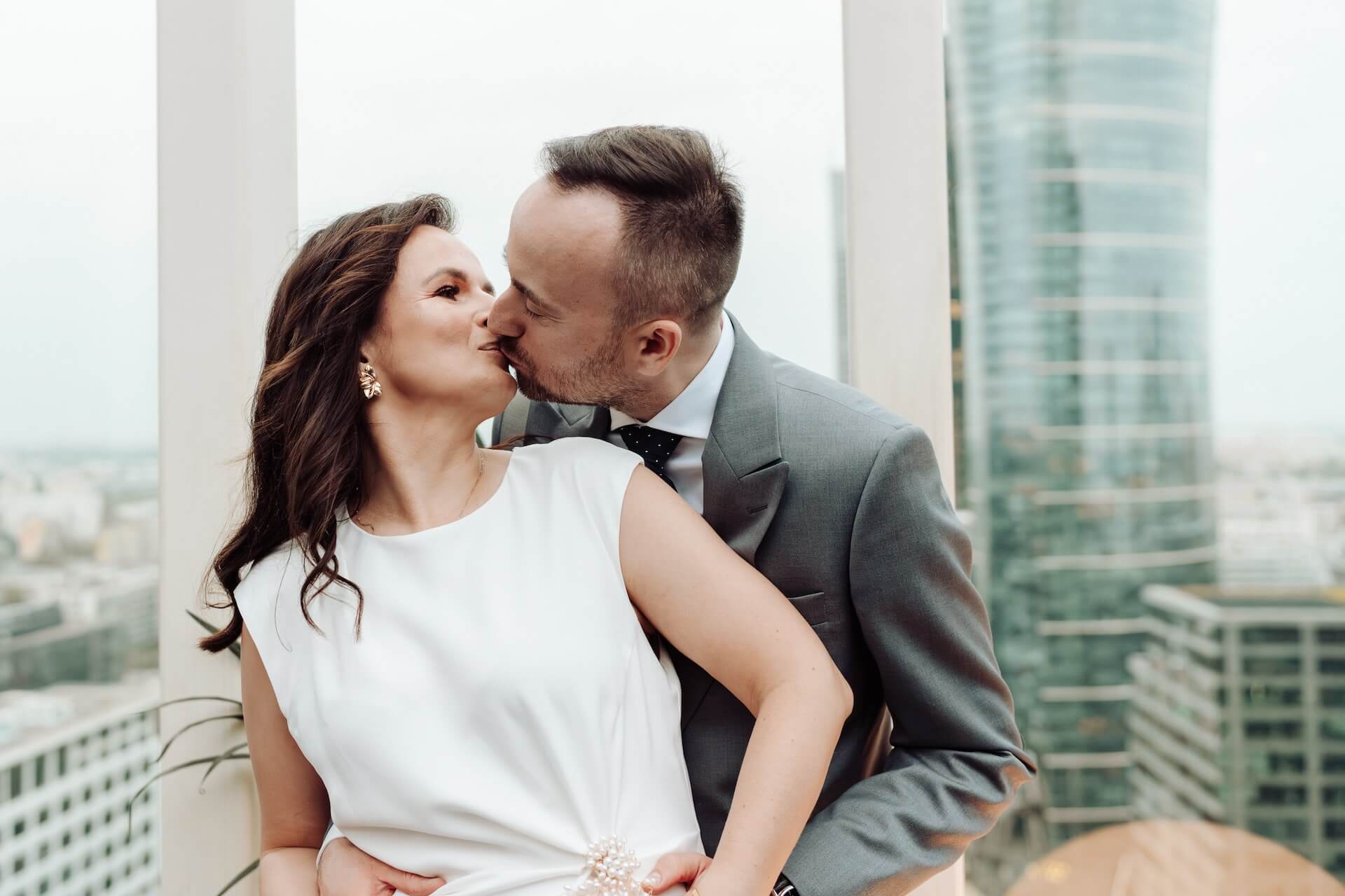 Fotograf na slub we dwoje sesja w dniu slubu warszawa hotel crowne plaza warsaw