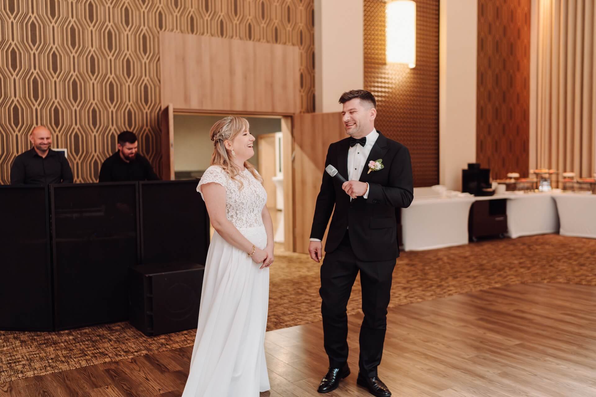 Fotograf emocji na wesele warszawa otwock zhotel przemowienie pana mlodego 01